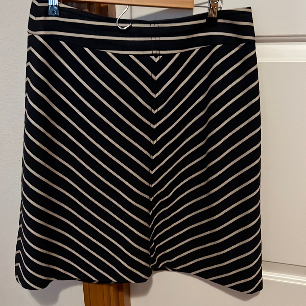 Navy Blue and beige Knee length skirt.